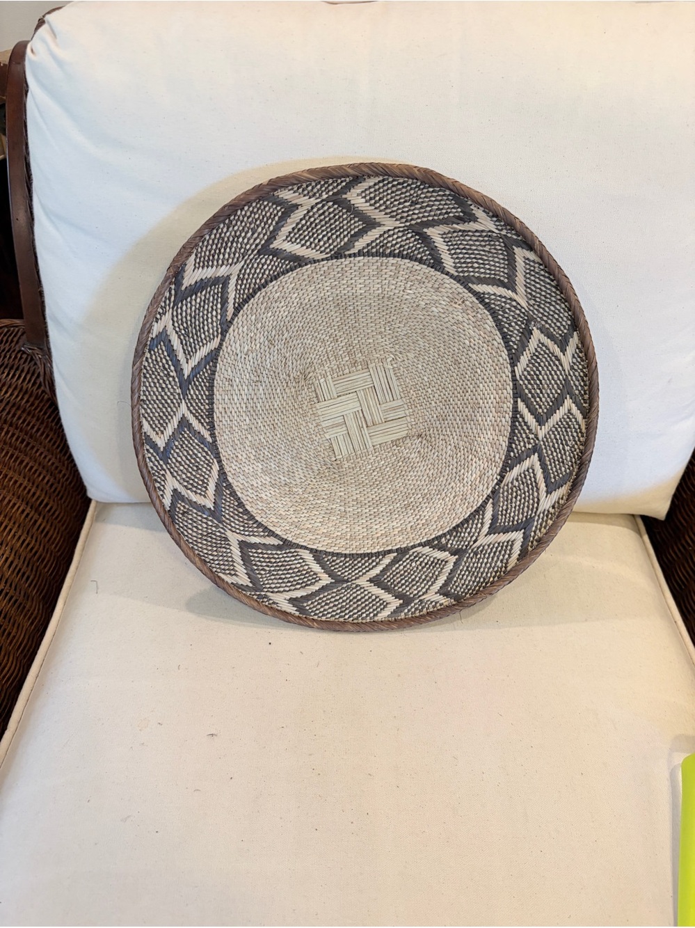 NEW Africa Woven Basket. Made by the Binga people of Zambia/Zimbabwe !Beautiful!